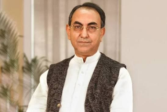 দেশে ফিরছেন মির্জা আব্বাস